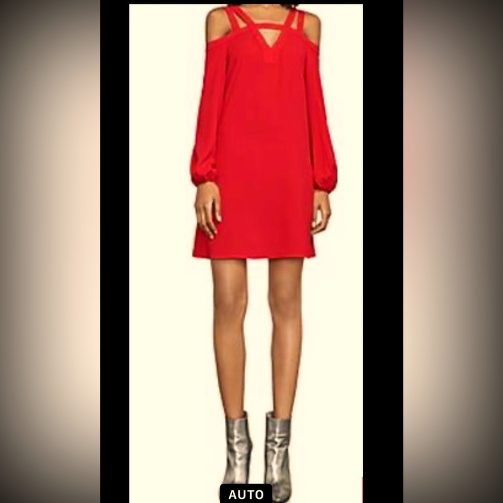 NWOT BCBG MaxAzria Weiss Off the Shoulders Dress
